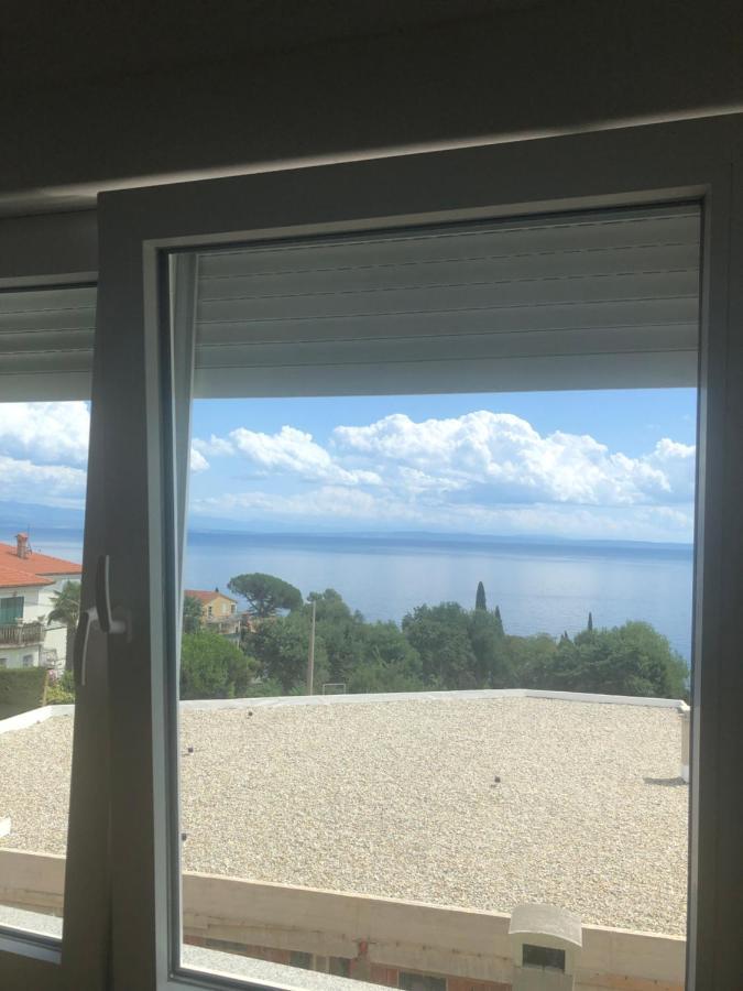 Una Lovran Exterior foto